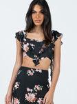Crop top Floral print Off the shoulder design Pleated detail at bust Frill detail throughout Zip fastening at back Non-stretch