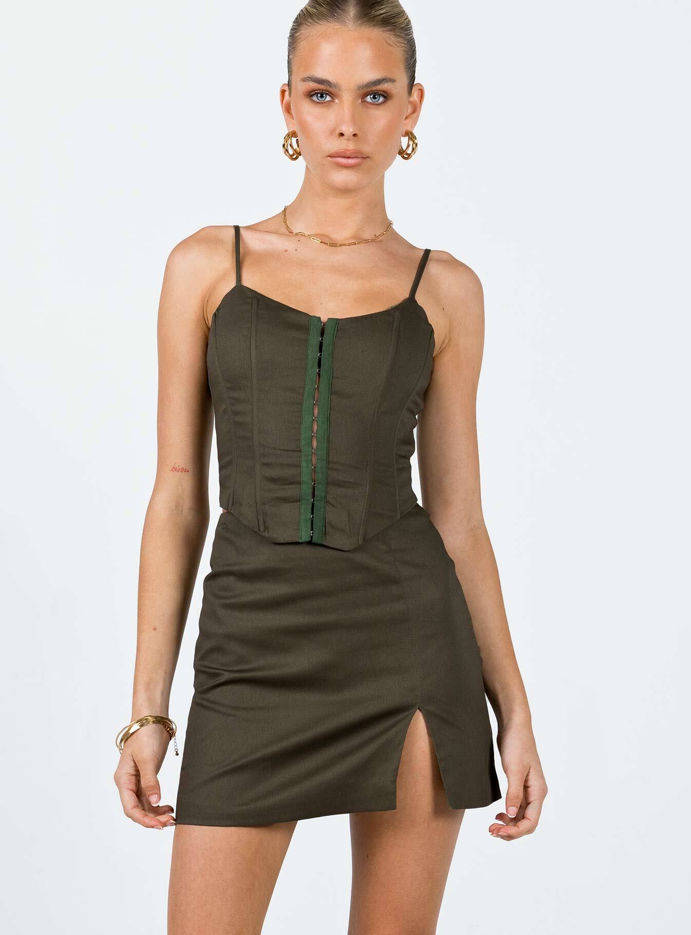 Matching set Corset top Adjustable shoulder straps Hook & eye fastening at front Boning throughout Zip fastening at back Curved hem Mini skirt Invisible zip fastening at back