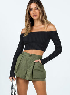 Cargo shorts Windbreaker material Elasticated waistband Zip & button fastening Twin hip pockets