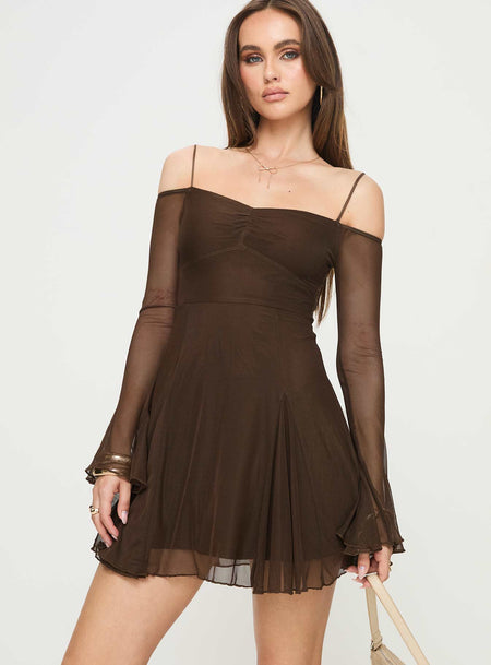 Off the shoulder mini dress Adjustable straps, v neckline, pinched bust, mesh material, invisible zip fastening Good stretch, fully lined  Princess Polly Lower Impact 