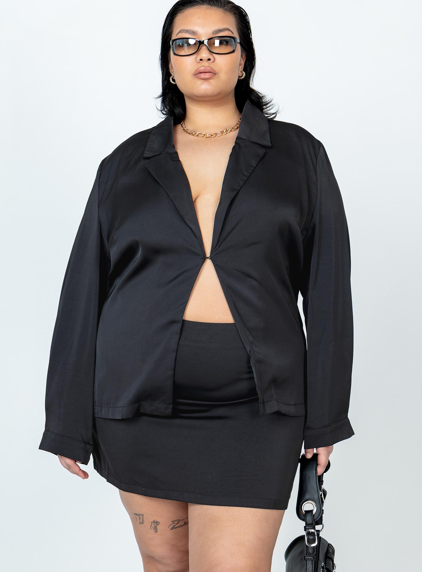 Eileen Set Black Curve