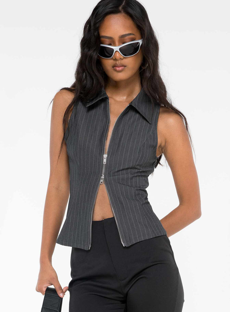 Pinstripe print top, slim fitting Pointed collar, zip fastening at front