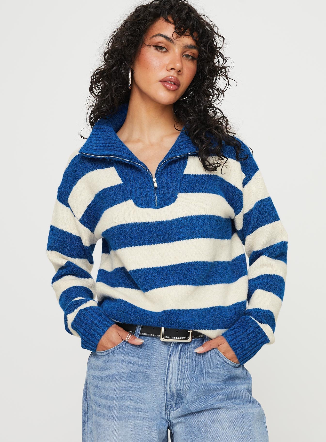 Knit striped sweater Quarter zip fastening at front, high neckline, drop shoulder Good stretch, unlined 