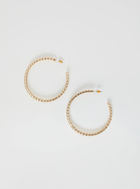 Earrings Hoop style, gold toned