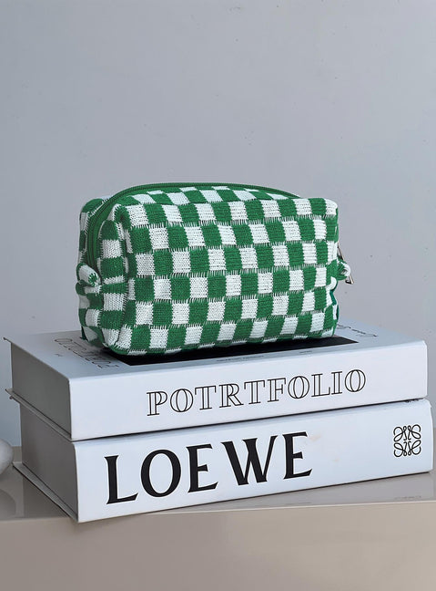 Cosmetics bag Knit material Check print Zip fastening  Fully lined 