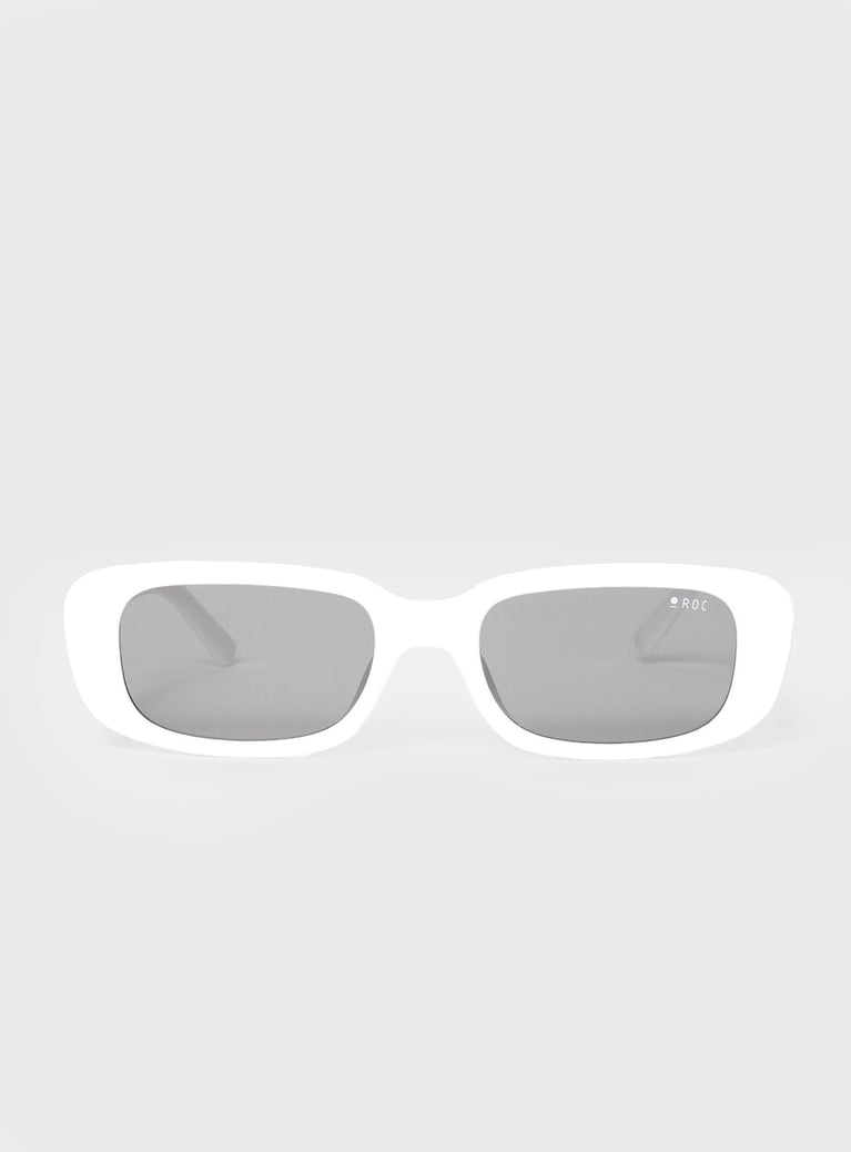 Creeper Sunglasses White / Smoke