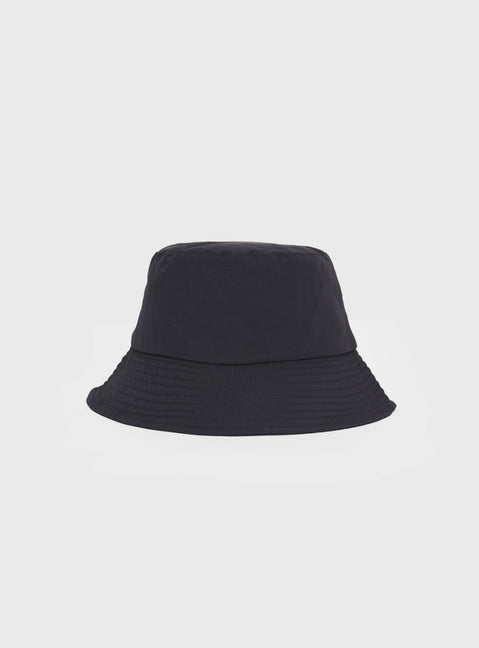 Bucket hat  Soft brim