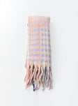 Scarf 100% polyester Soft furry material  Houndstooth print  Fringed edges 