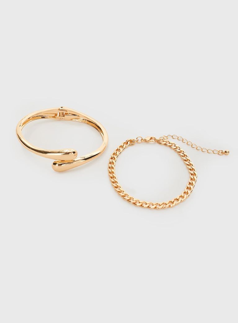 Gold-toned bracelet pack Two-piece set, chain bracelet with lobster clasp fastening, hinge fastening cuff