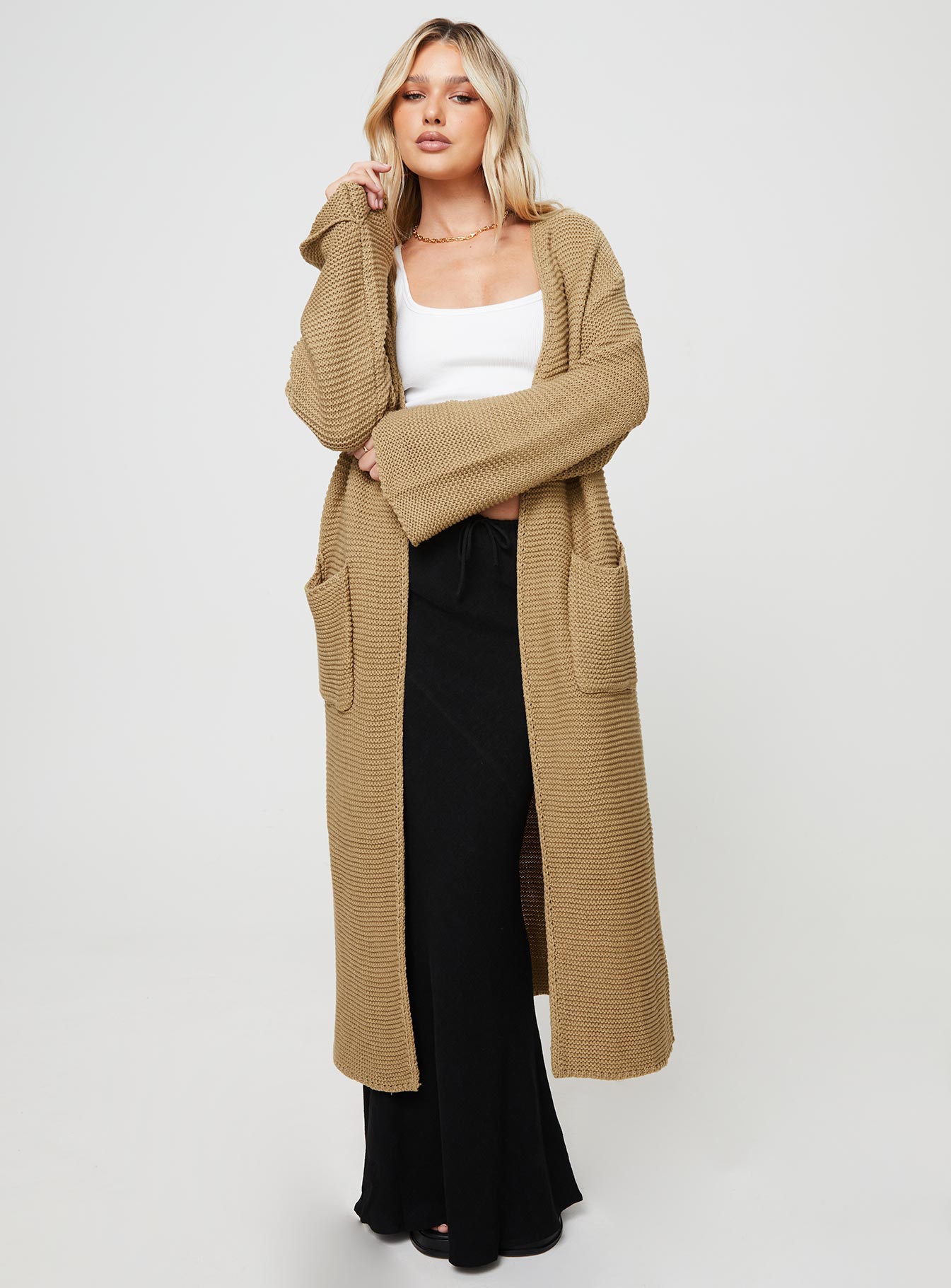 Longline cardigan Oversized fit, twin side pockets, drop shoulder