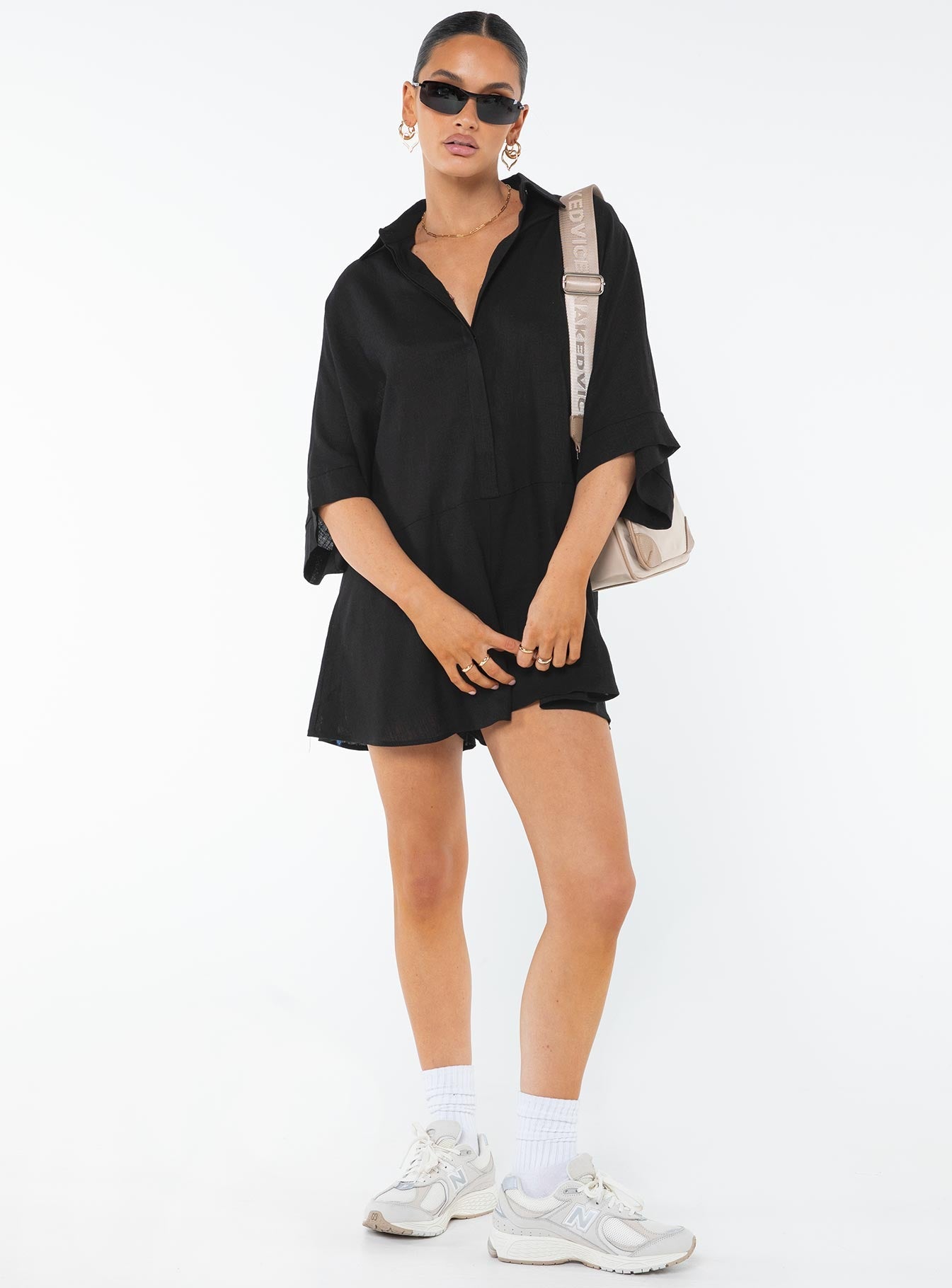 Relaxed fit romper Classic collar, button fastening at front, drop shoulder 
