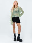 Cropped sweater Knit material Delicate - wear with care Wide neckline Drop shoulder  Good stretch