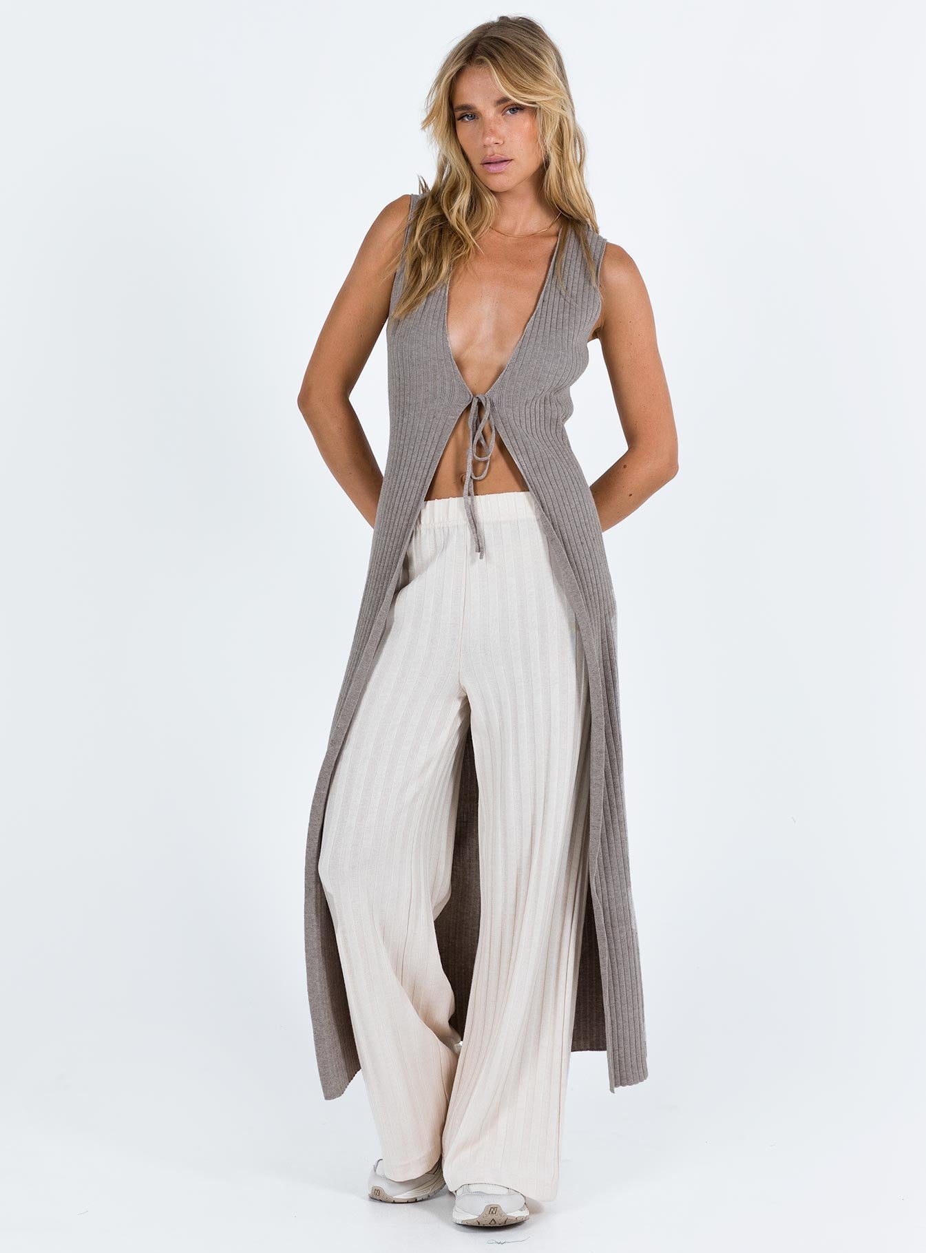 Tieghan Longline Cardigan Brown Princess Polly  regular 