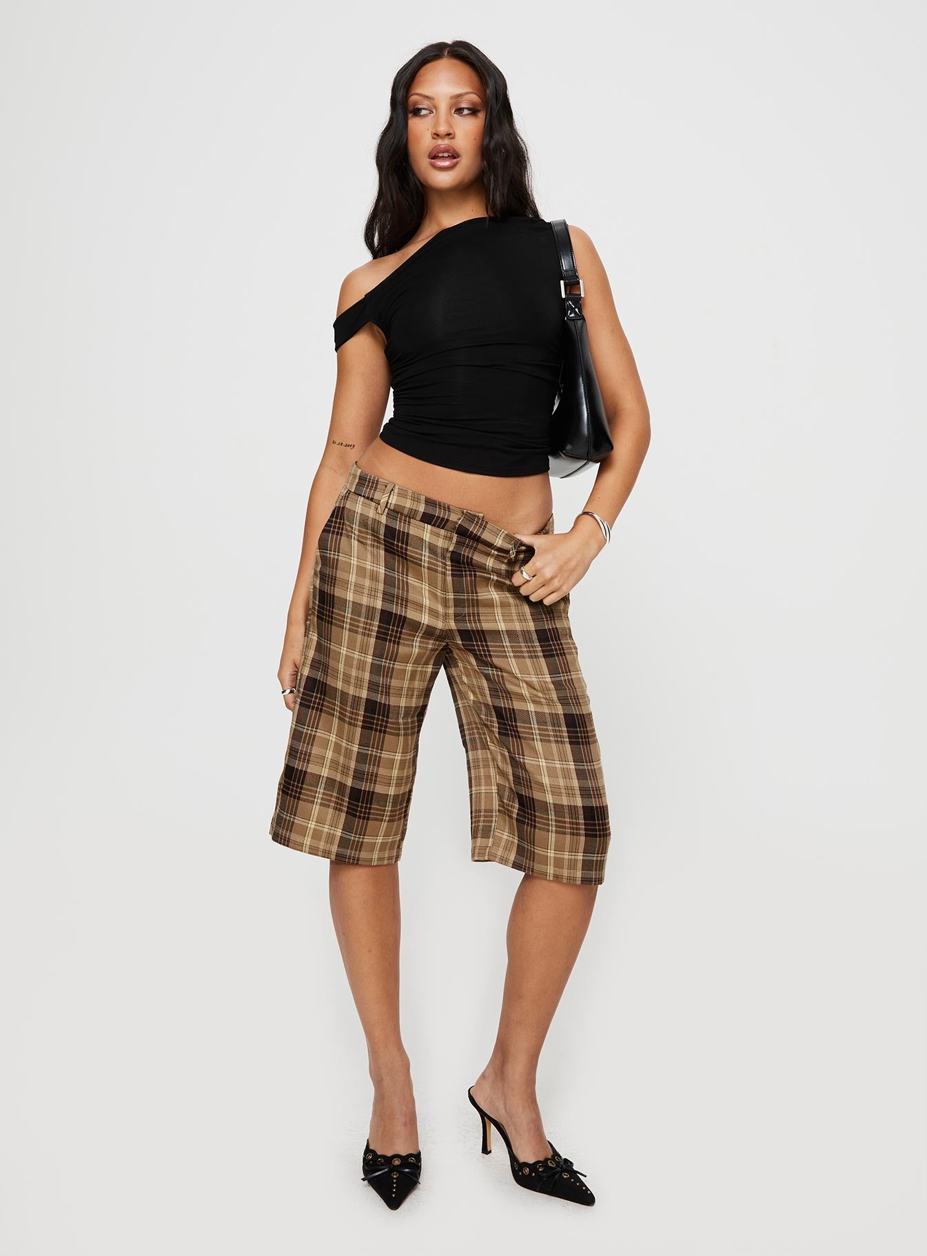 Plaid culottes Low rise, belt looped waist, twin hip pockets