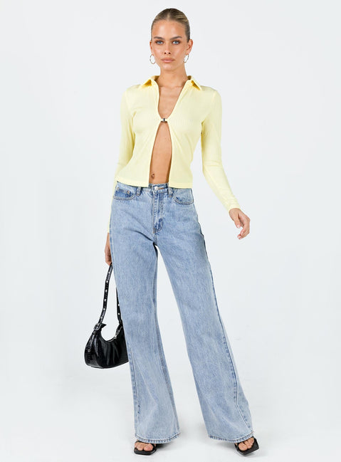 Long sleeve top Ribbed material Classic collar Open front Silver-toned clasp fastening at front