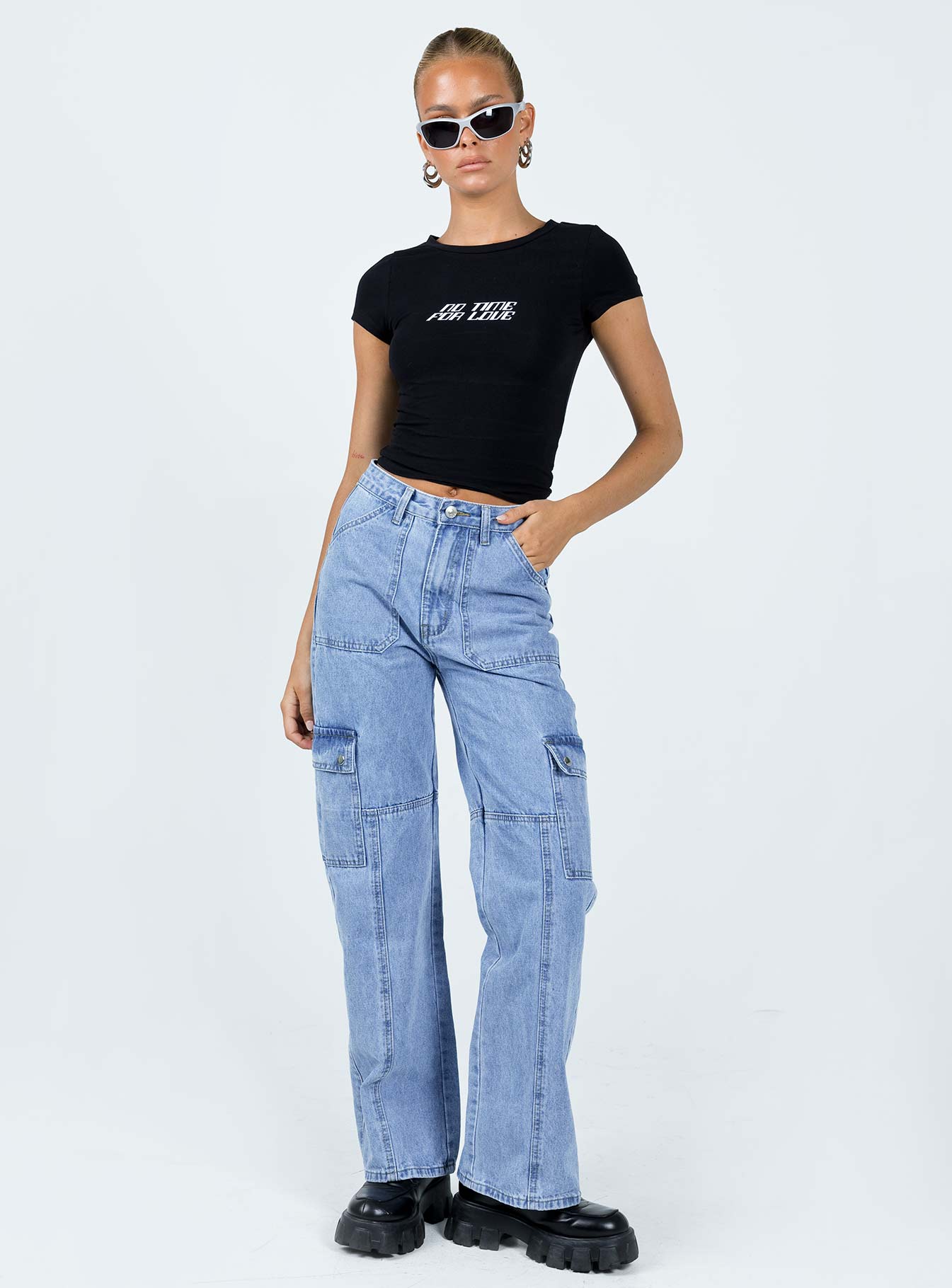 Cropped tee Graphic print Cap sleeve  Good stretch Unlined 