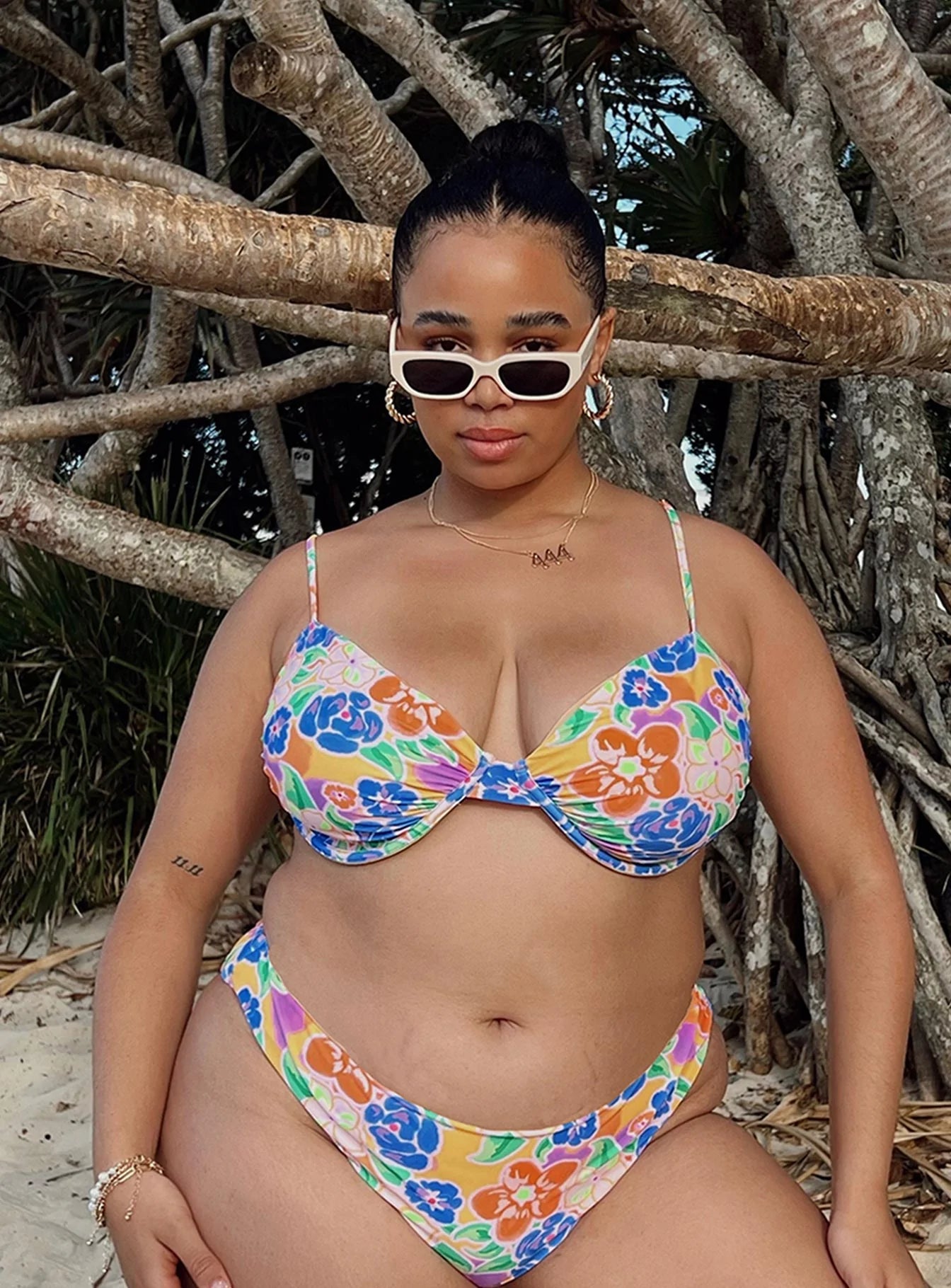 Bikini top Balconette style Wired cups Adjustable shoulder straps Clasp fastening Unpadded Fully lined Print may vary between styles