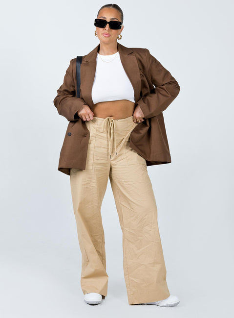 Blazer Linen material Lapel collar Button fastening at front Twin front pockets