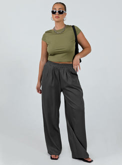 Crop top Ribbed material Large cut out at back Cap sleeve Good stretch