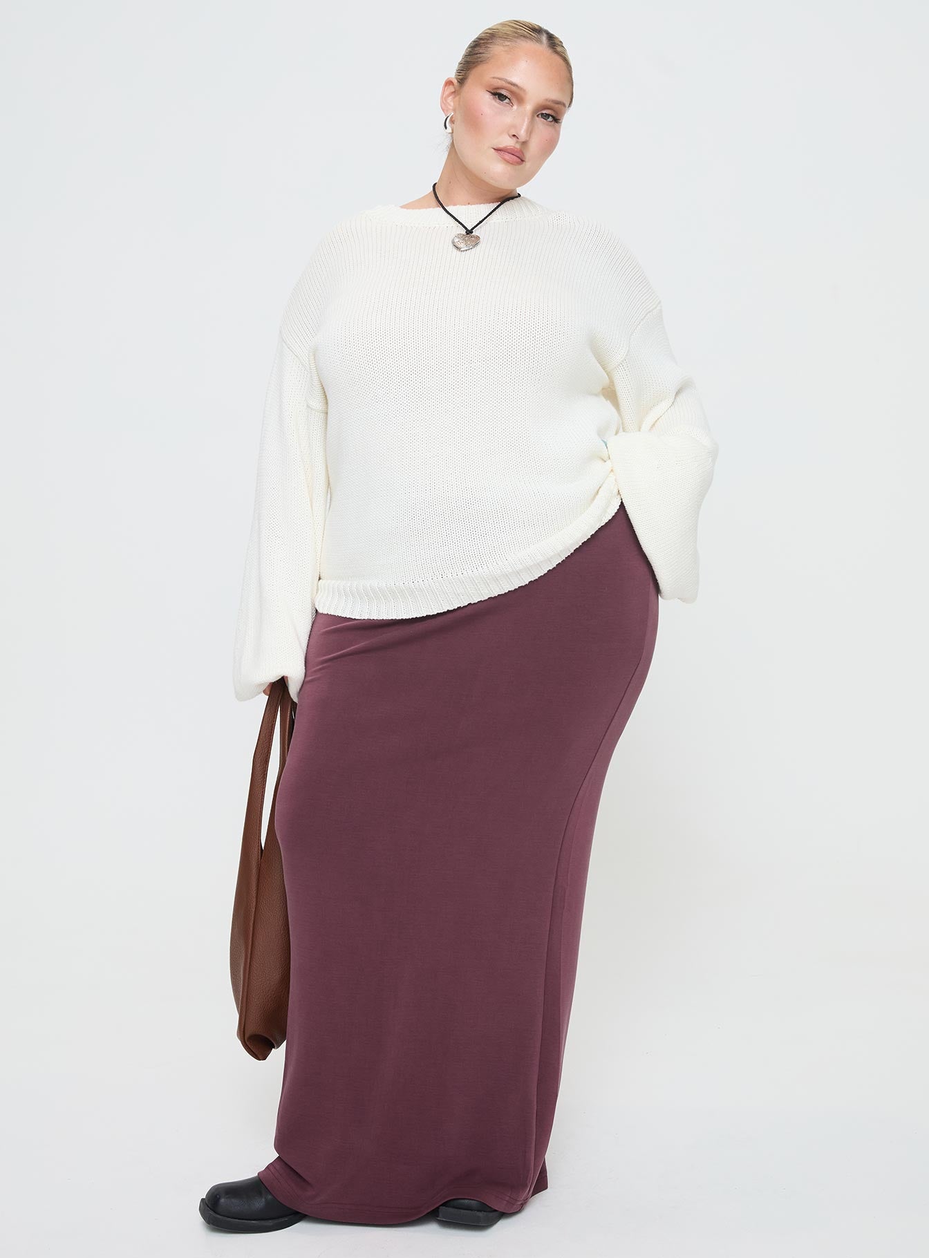 Princess Polly Curve  Sweater Oversized fit, thick knit material, rounded neckline, relaxed sleeves, drop shoulder Good stretch, unlined