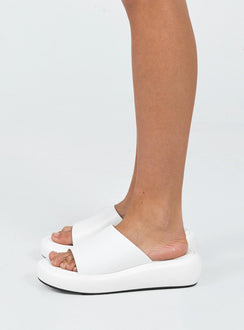 Sandals Faux leather material Single wide upper Padded footbed