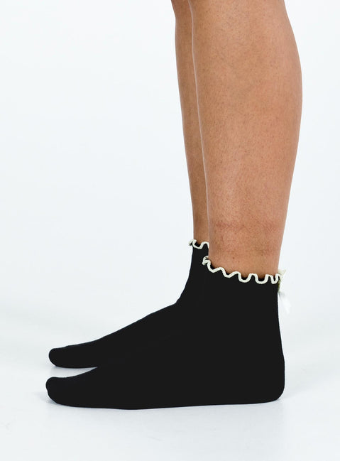Socks Bow detail Lettuce edge cuff Good stretch