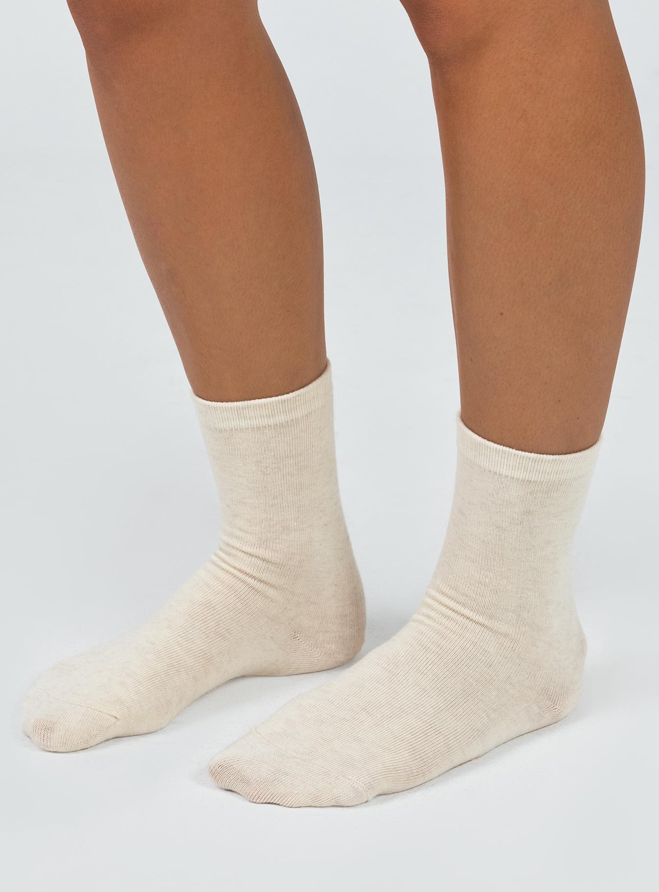 Crew socks Ribbed cuff Good stretch  OSFM