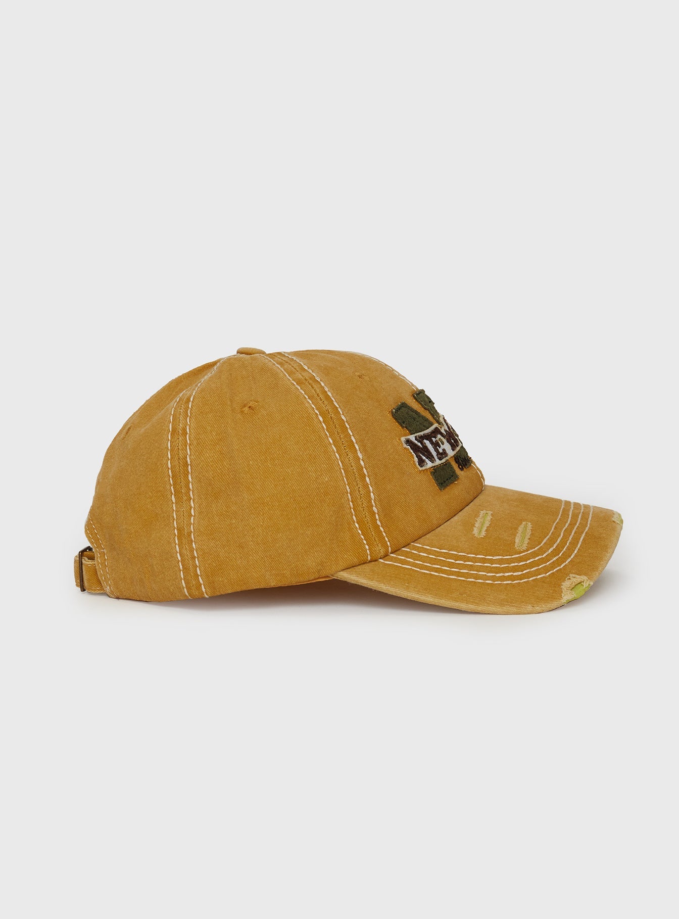 Dad cap Graphic print, distressed detail, adjustable strap at back