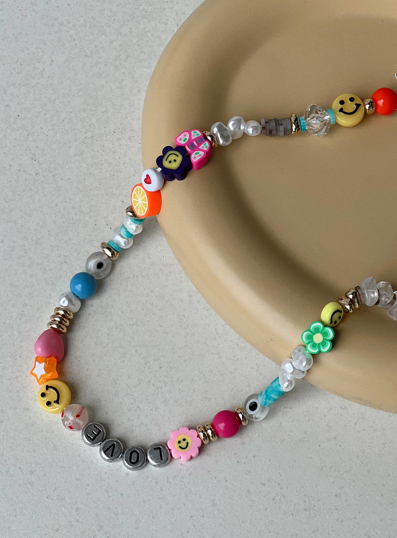 Beaded necklace Alternating beads Multiple colours Lobster clasp fastening Adjustable length