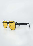 Sunglasses 70% metal 30% PC UV 400 Aviator style  Metal frame  Yellow tinted lenses  Adjustable silicone nose pads 