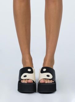 Joni Sandals All Black / Beige