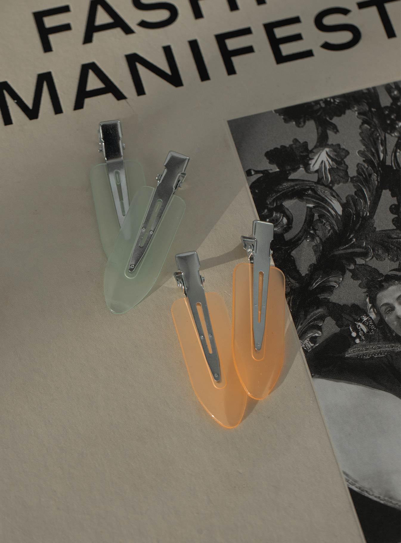 Hair clip set 50% iron 50% cellulose Set of four clips Transparent design  Crinkle free