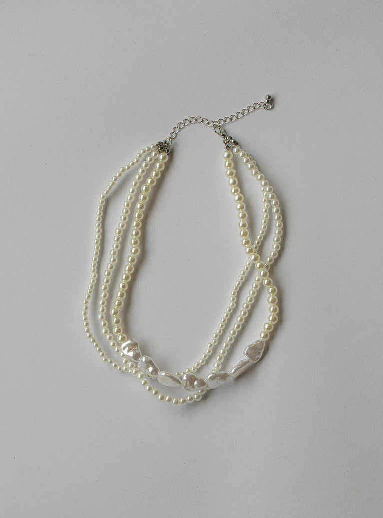 Necklace Lobster clasp fastening Faux pearl detail