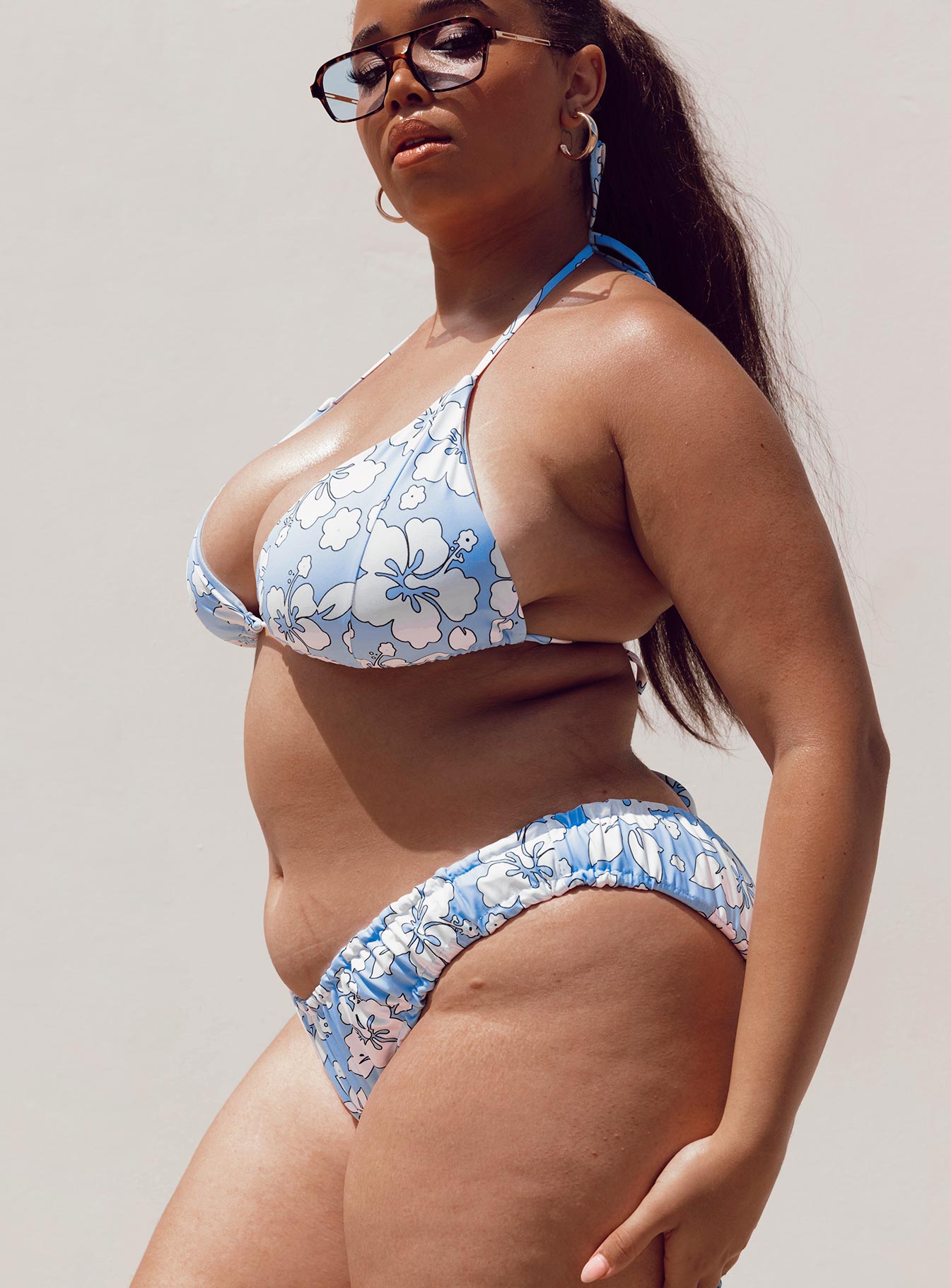 Wonda Hawaiian Floral Bikini Bottom Blue Curve