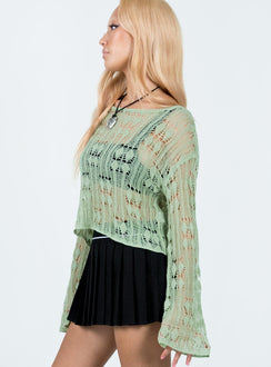 Cropped sweater Knit material Delicate - wear with care Wide neckline Drop shoulder  Good stretch