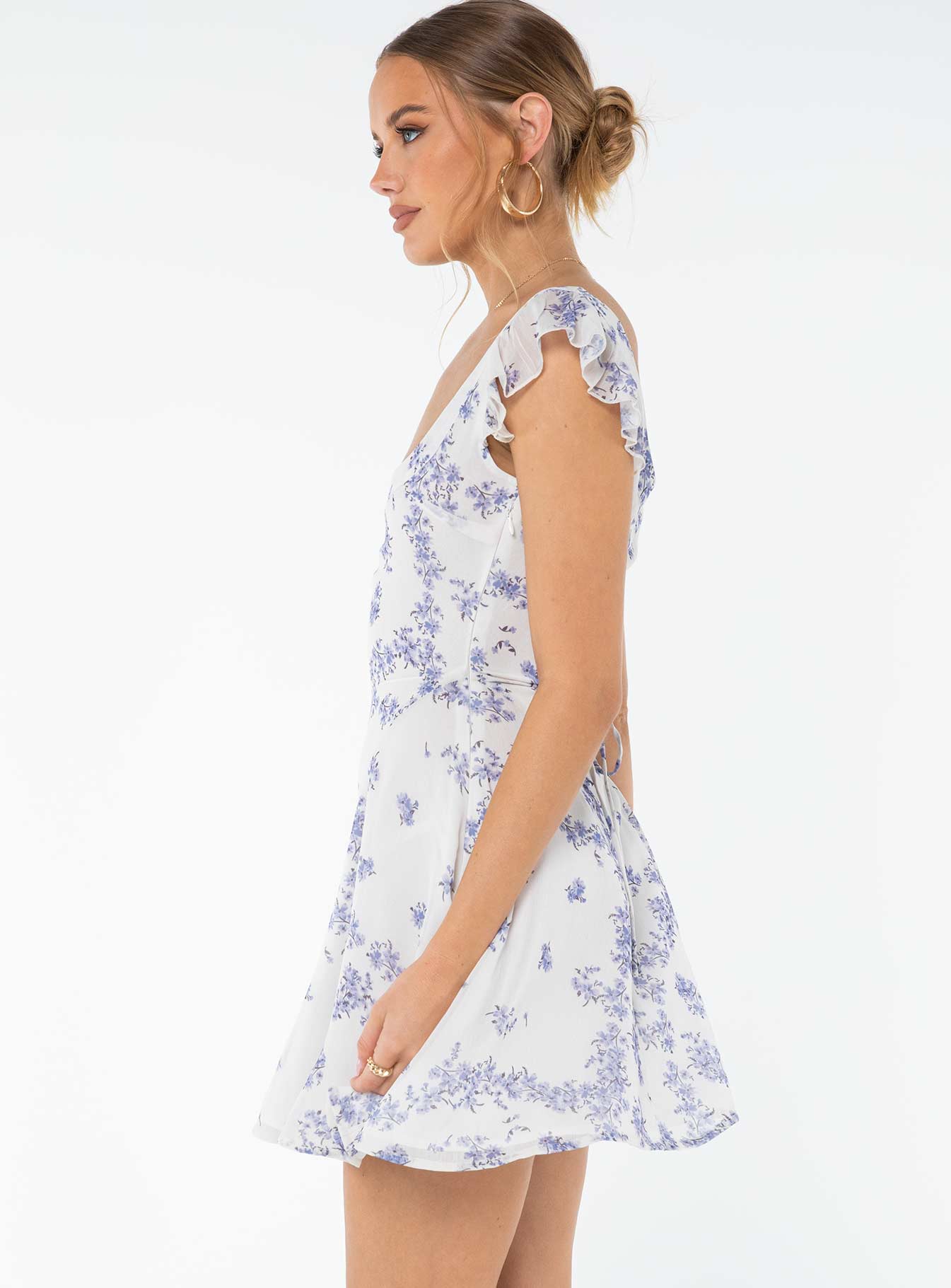 Floral mini dress Frill sleeve. square neckline, invisible zip fastening at side, waist tie Non-stretch, fully lined 
