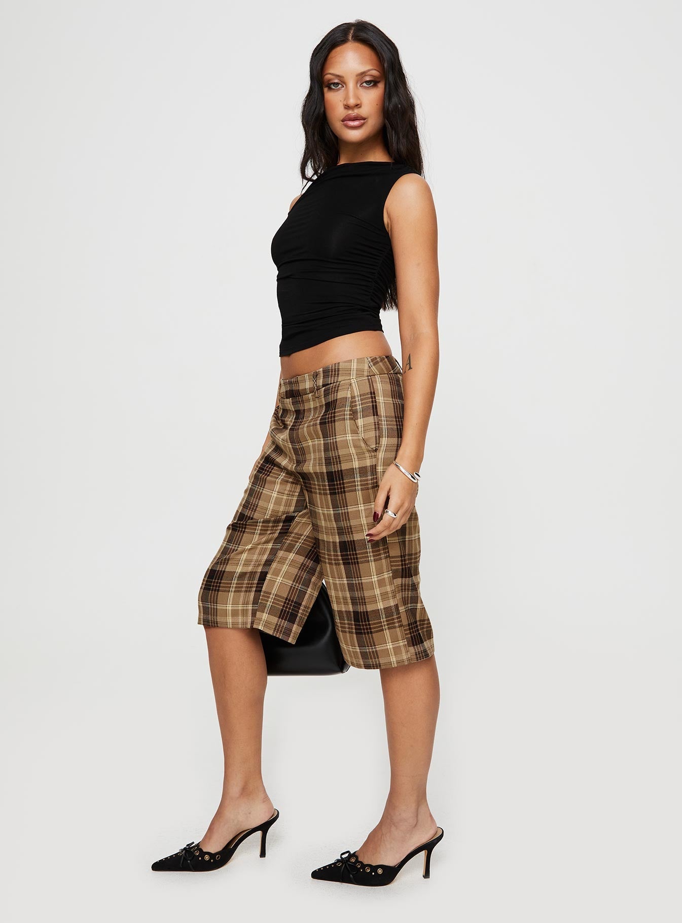 Plaid culottes Low rise, belt looped waist, twin hip pockets