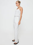 White Pants Relaxed fit, belt looped waist, twin hip pockets, zip & button fastening