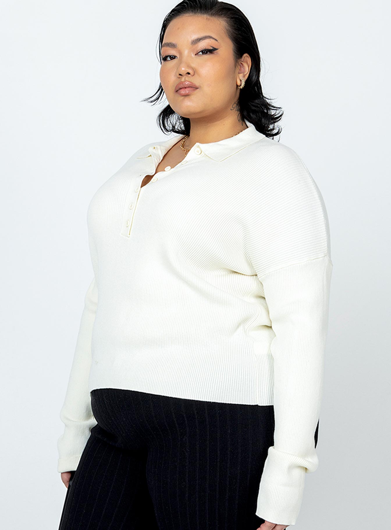 Siobhan Jumper Cream Curve Princess Polly  regular 