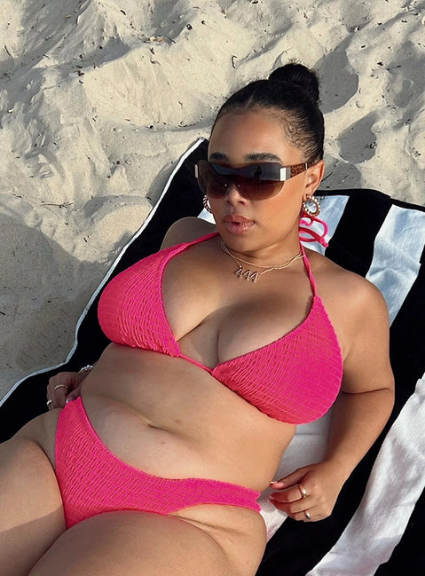 Bikini top Shirred design Removable padding Tie fastenings Fully lined