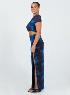 Matching set Graphic print Crop top Cap sleeve Maxi skirt Thin elasticated band at waist High leg slit