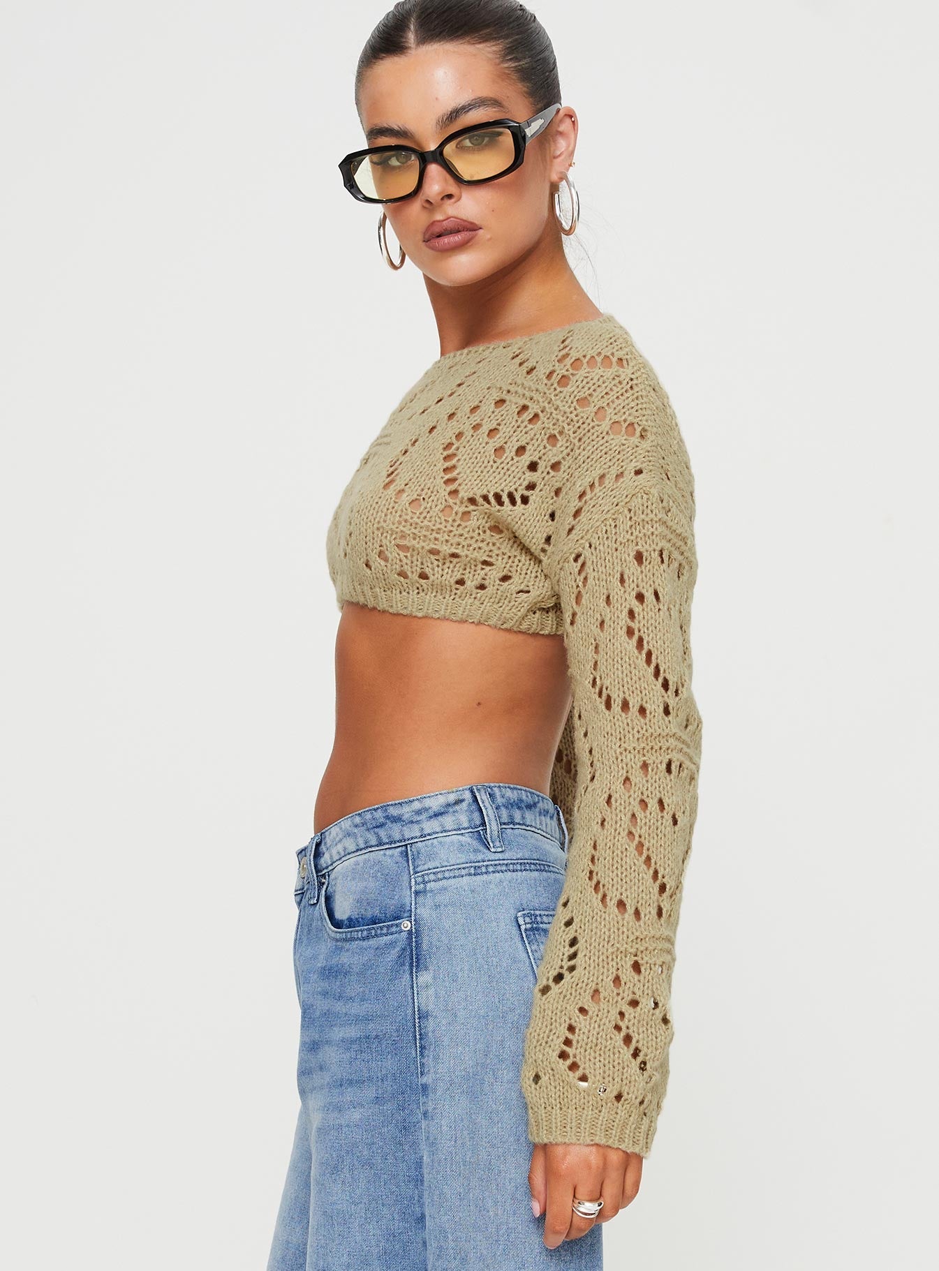 Cropped knit sweater, wide neckline Good stretch, unlined 