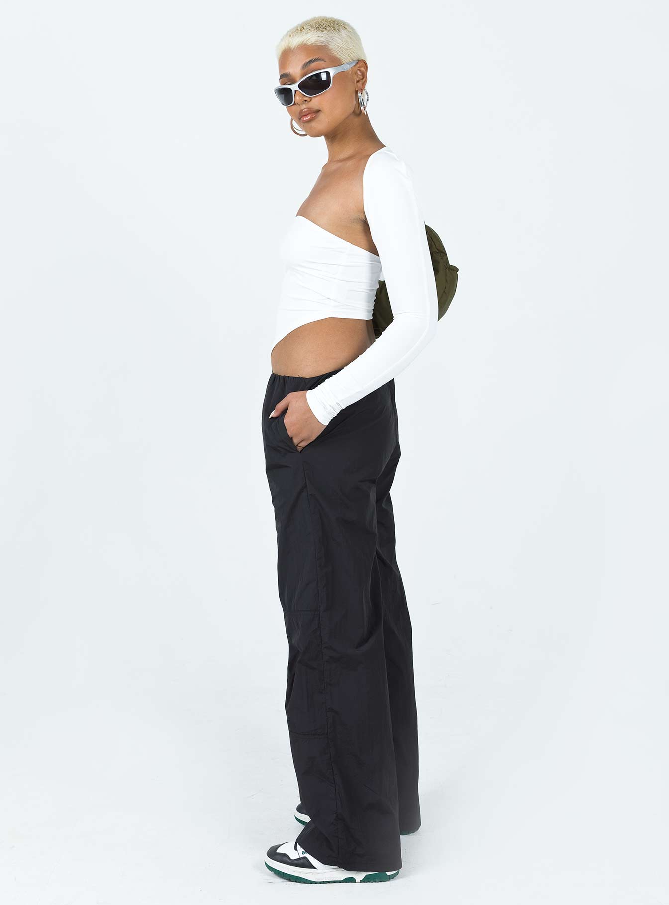 Parachute pants Windbreaker material Elasticated waistband Wide leg