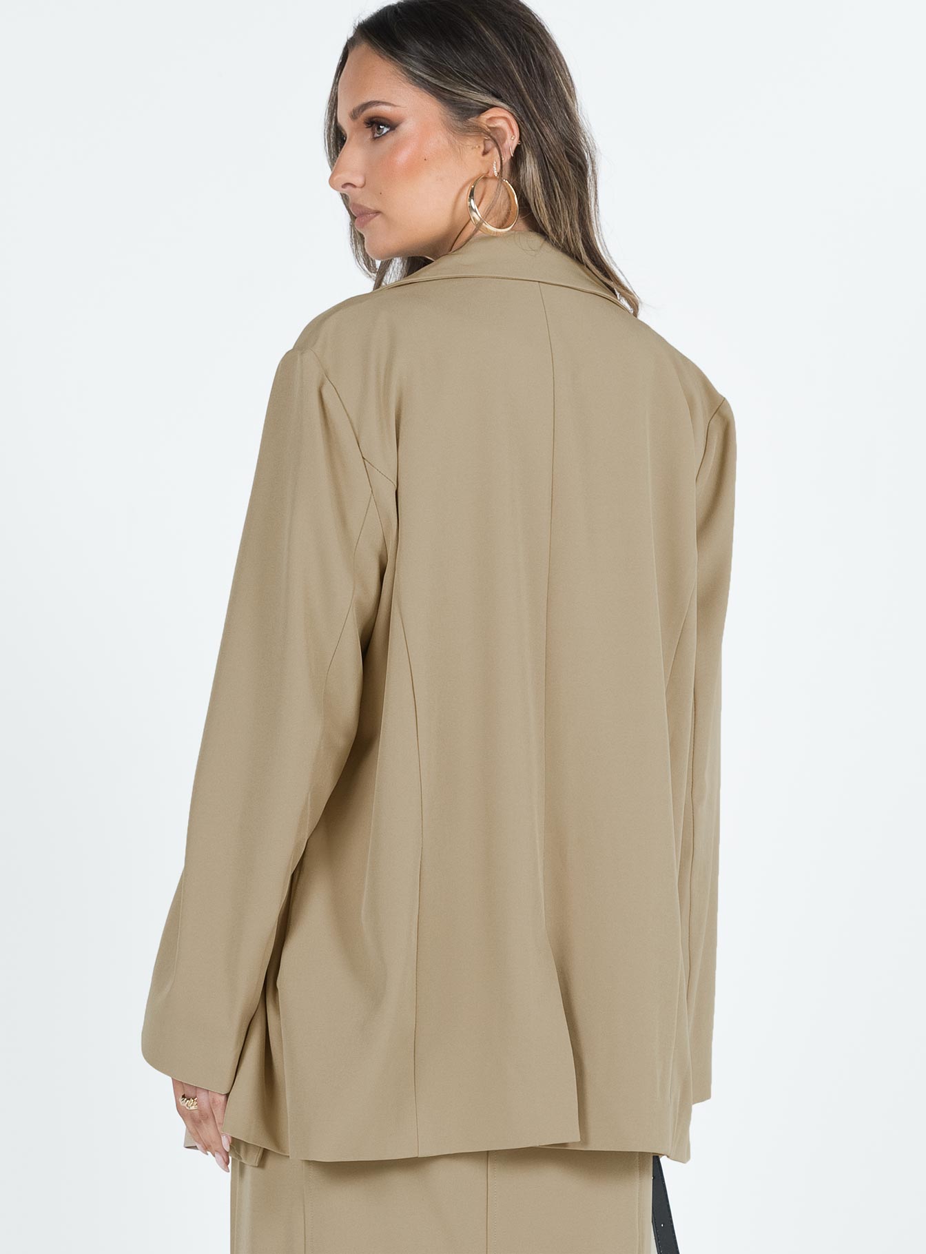 Blazer Lapel collar Double button fastening Faux front pockets Classic collar Split at back Fully lined