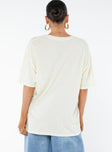 Graphic print tee Relaxed fit, drop shoulder Slight stretch, unlined