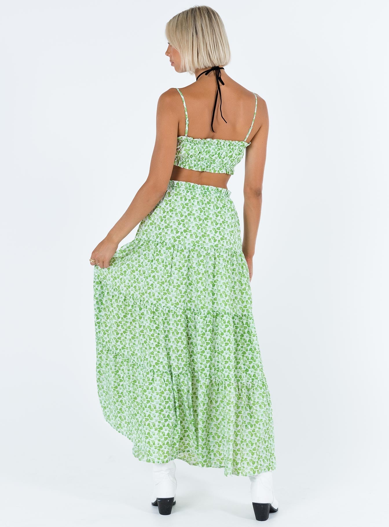 Matching set Floral print Crop top Adjustable shoulder straps Ruched design Frill detail Maxi skirt Thin elasticated band at waist Tiered skirt