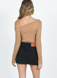 Mini skirt Mid rise Belt looped waist Zip and button fastening Twin hip pockets Branded patch at back