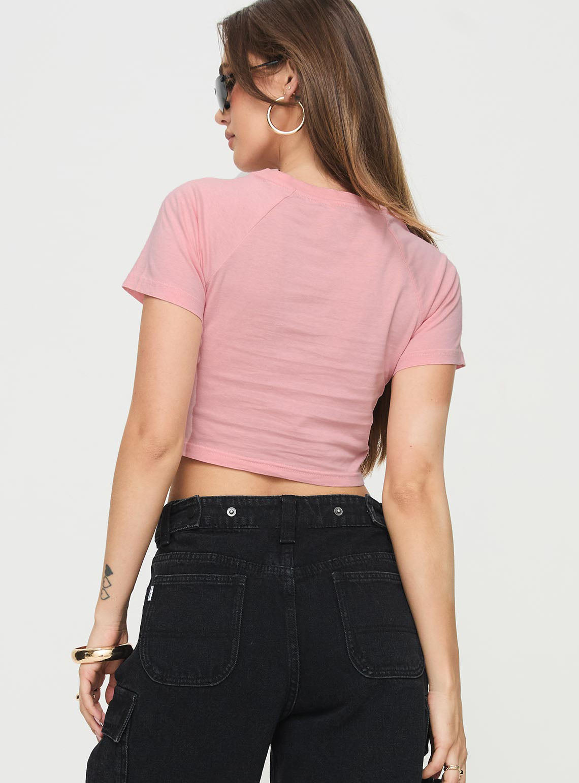 Baby tee Graphic print, crew neck Non-stretch material, unlined 