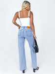 Jeans 100% cotton Ligh wash denim  High waisted  Zip & button fastening  Belt looped waist  Classic five-pocket design  Branded patch on back  Straight leg  Raw cut hem 