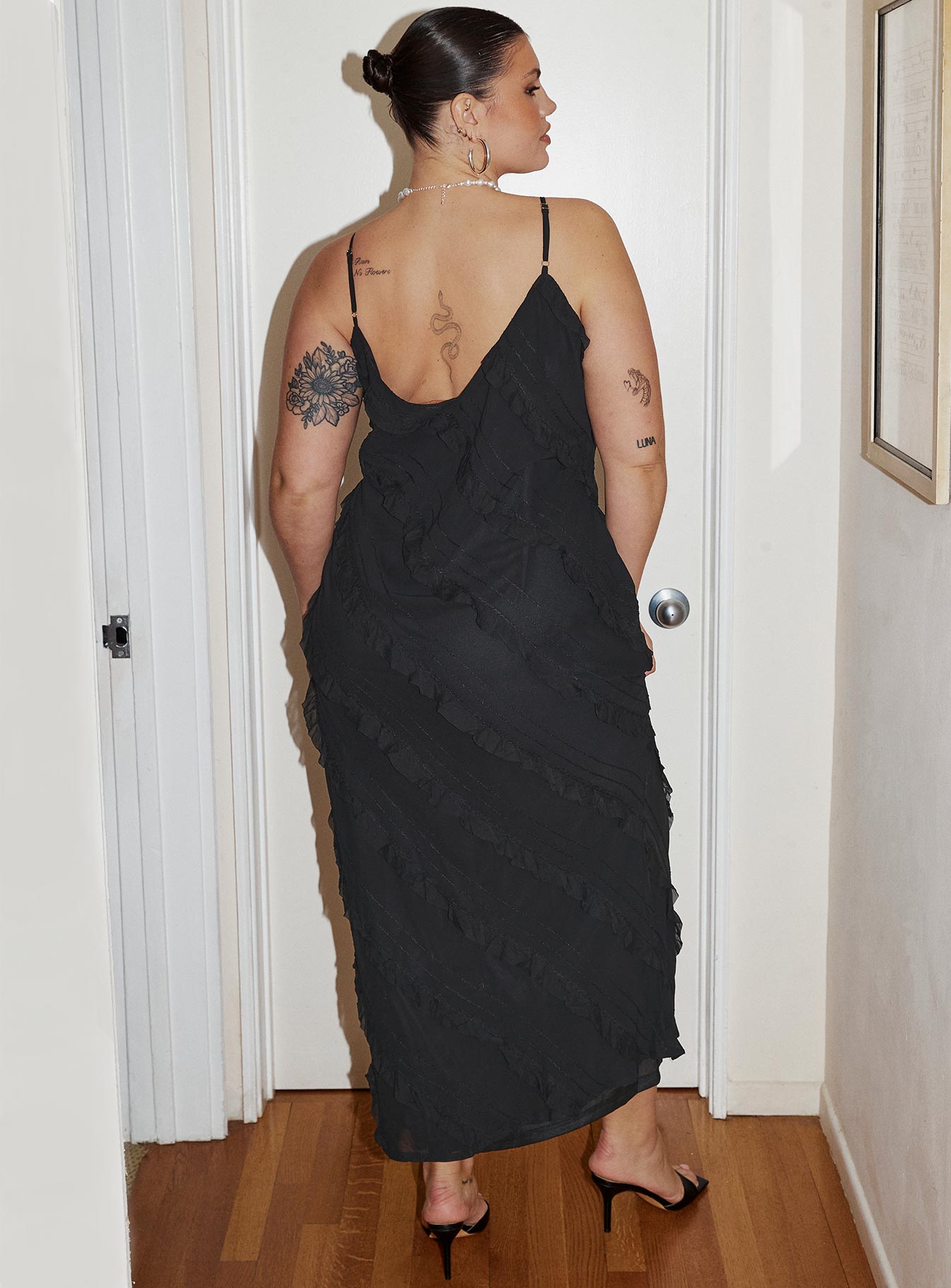 Shop Formal Dress - Lars Maxi Dress Black Curve third image